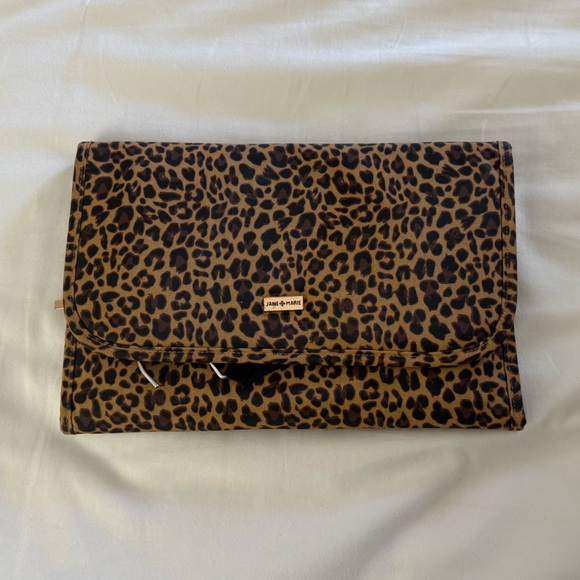 Cheetah Cosmetic Travel Bag - Picture 1 of 3